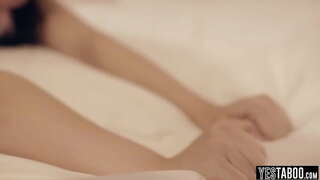 Dirty mlade stepdaughter Whitney Wright je poredna lil kurba za