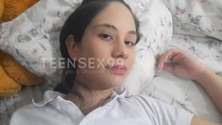 Io gioco a mio cugino studentessa e termino follandola