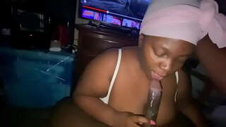 ���ြီးမား Bbw ရသောဥစ္စာ Backshots နှင့်သေချာ deepthroat