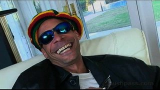 Megan Monroe blir hennes fru fitta dunkade!