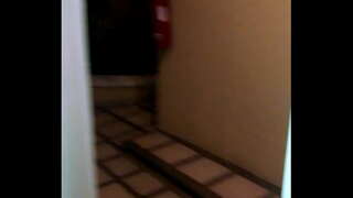 ���त्नी Cojiendo हॉटेल दार उघडा श्रीमंत moans