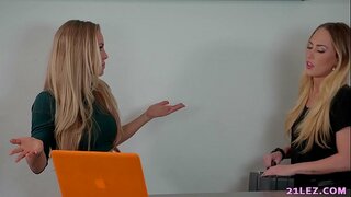 ہم جنس پرست ایجنٹ پکڑا گیا کی طرف سے ایک شہوانی ، شہوت انگیز جاسوس