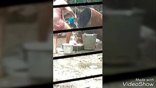 Тосгоны bhabi харагдаж байгаа түүний хагас нүцгэн бие 2