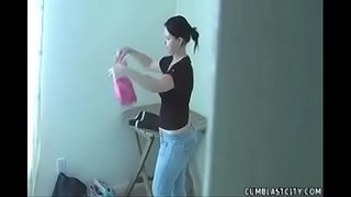 Cumblast शहर में अजनबी कोठरी