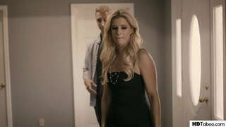 India Majira ya joto na stepson yake kufurahia ngumu fucking