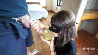 Golosidat Deepthroat Uses pa muhé esklabu - Bida kòmchi di pis!