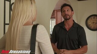 Big Pre Bjonde Gati Për Të Fuck