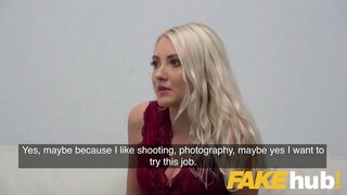 Sahte Ajan Seksi Helen becerdin için orgazm tarafından agents çük