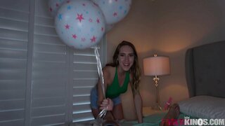 Schrëtt-Sis Charakter Enk Muschi zum Brudder op B-Dag