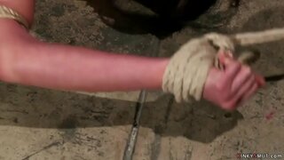 Gaña grandi ta kaba kasá Crea Dividí trampa i gas na e chikitu maron musica Asiátiko ku tin romani ku bo esposo, abou, la na